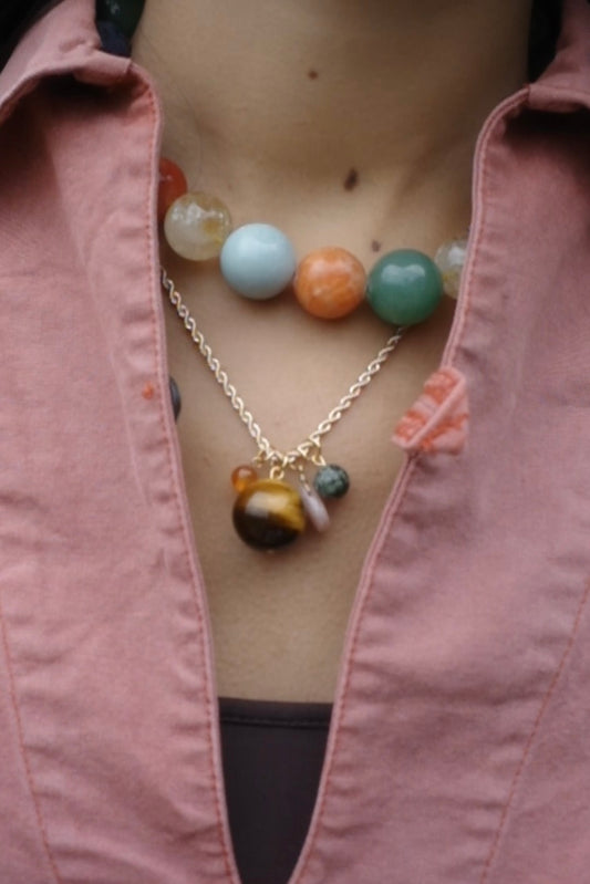 Collier Halo | Breloques en mélange de pierres naturelles et œil de tigre