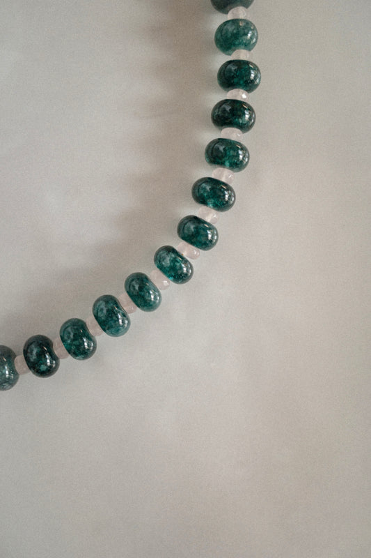 Collier Pavillon vert | Ras de cou intemporel en perles vertes foncées