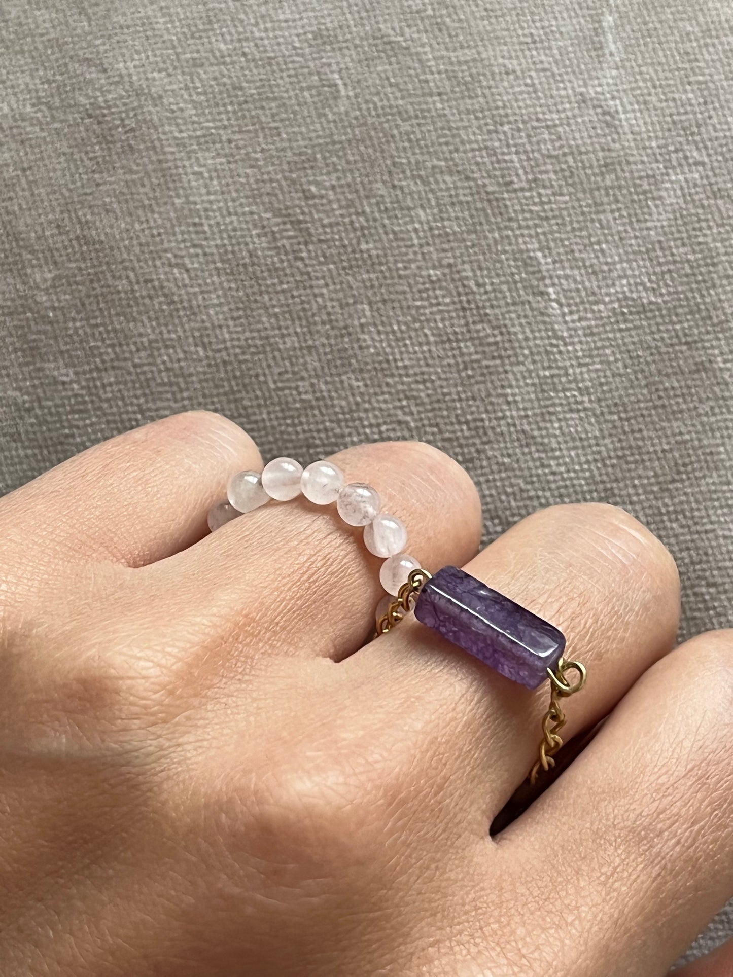 Bague en perles de quartz rose