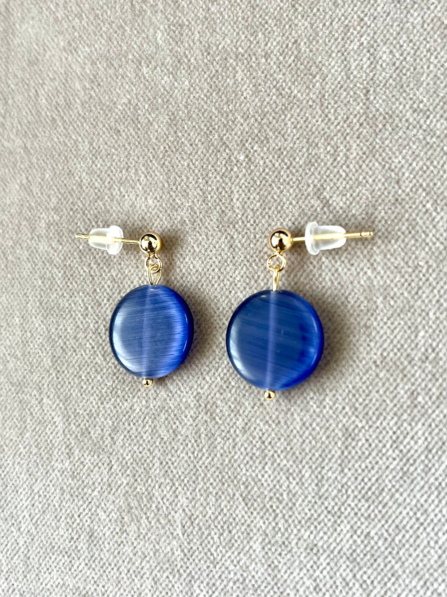 Boucles d'oreilles perle ronde bleue