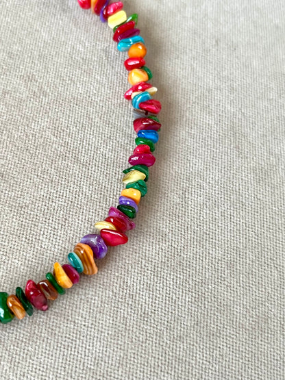 Collier de perles coquillage multicolore