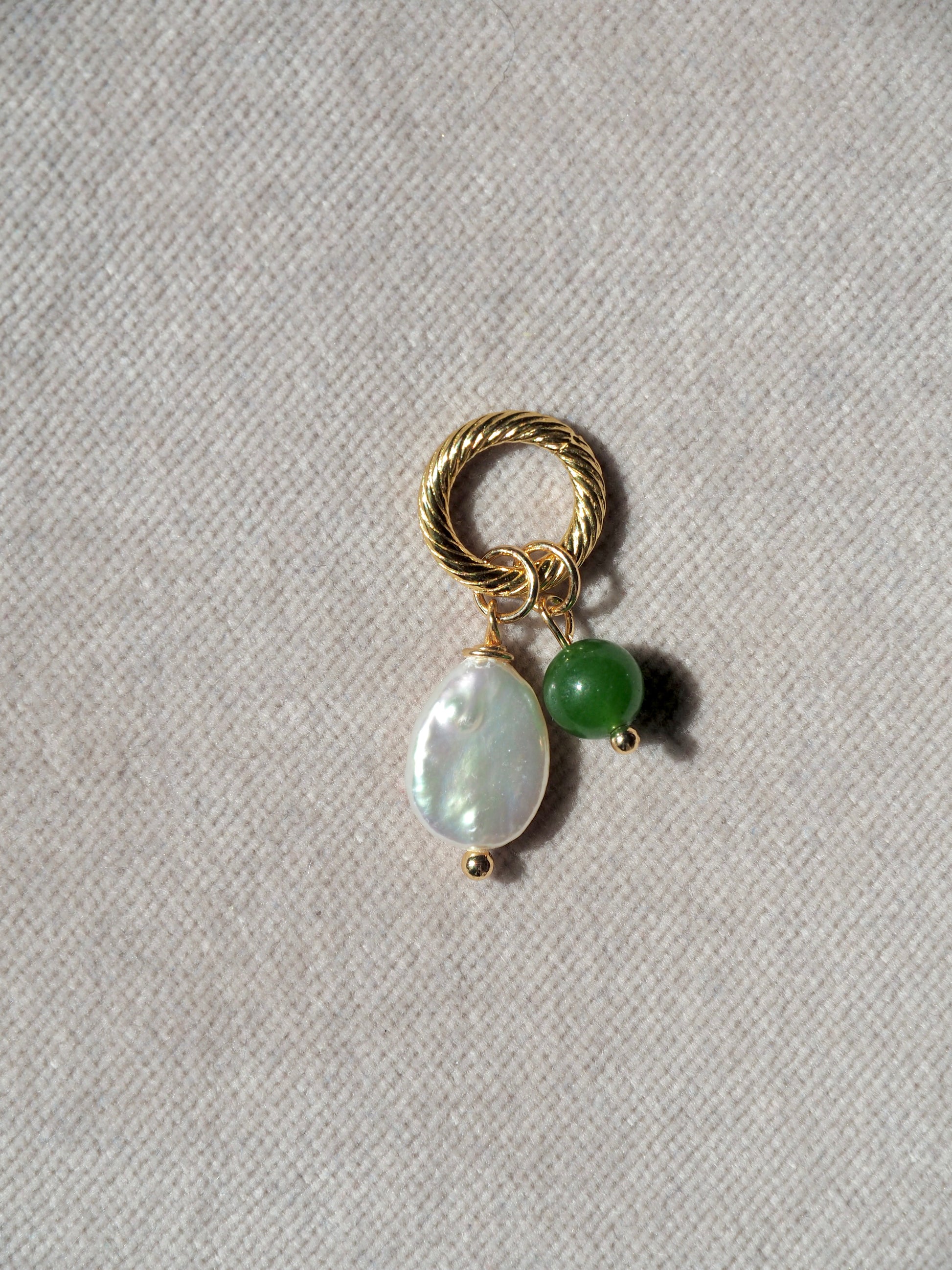 Charm Tivoli pearl