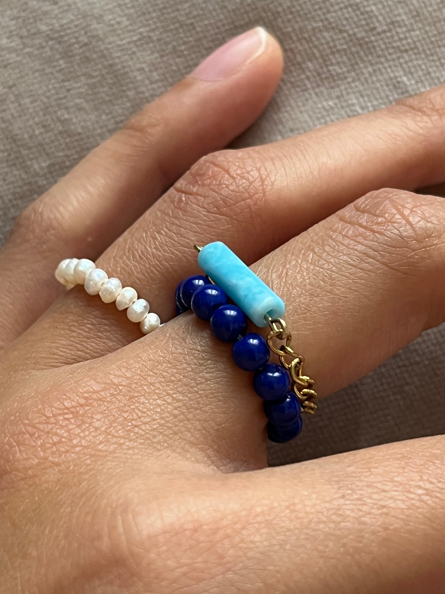 Bague de perles en lapis lazuli