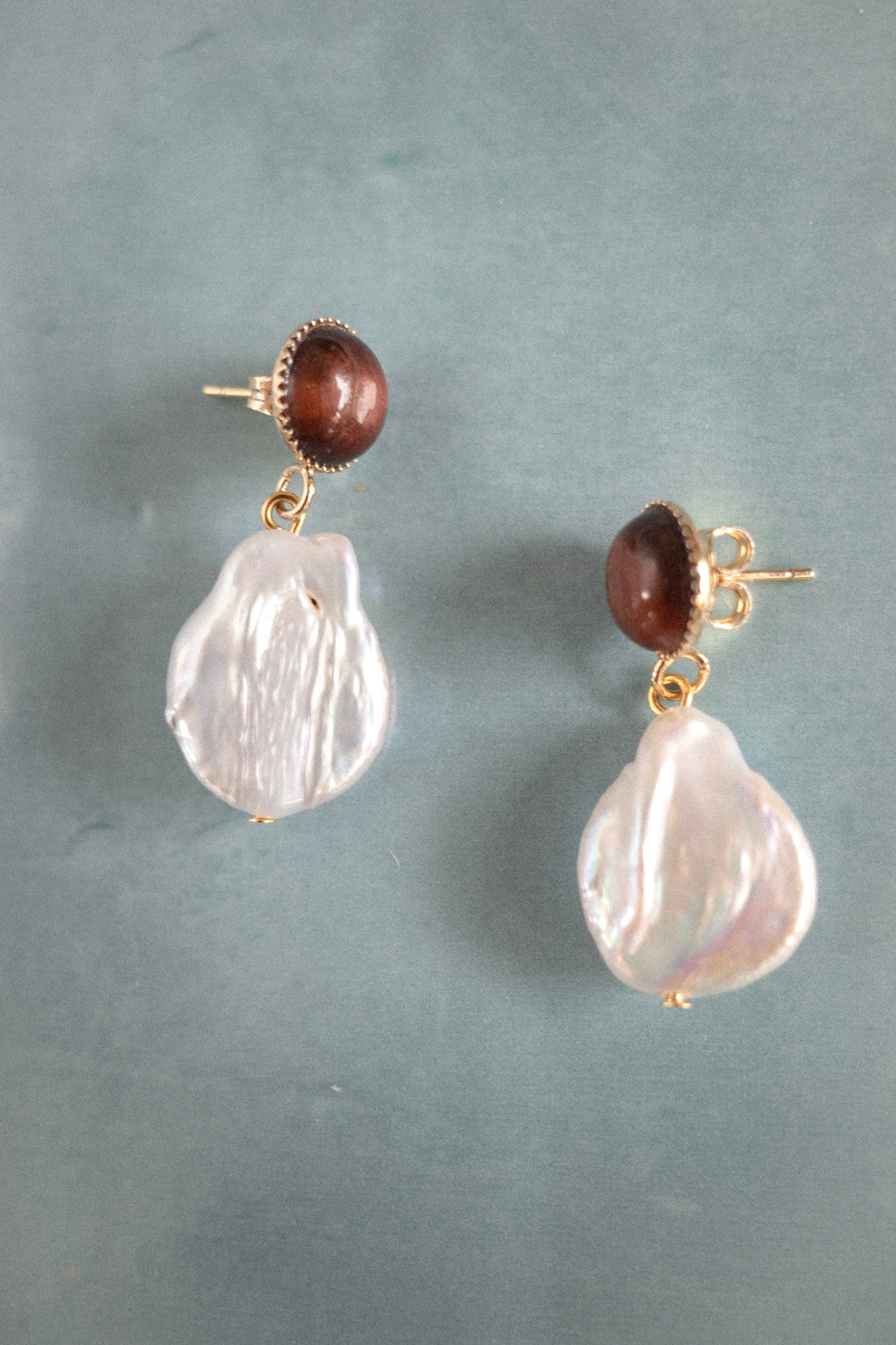 Boucles d’oreilles Brio | Perle baroque irrégulière et Œil de tigre