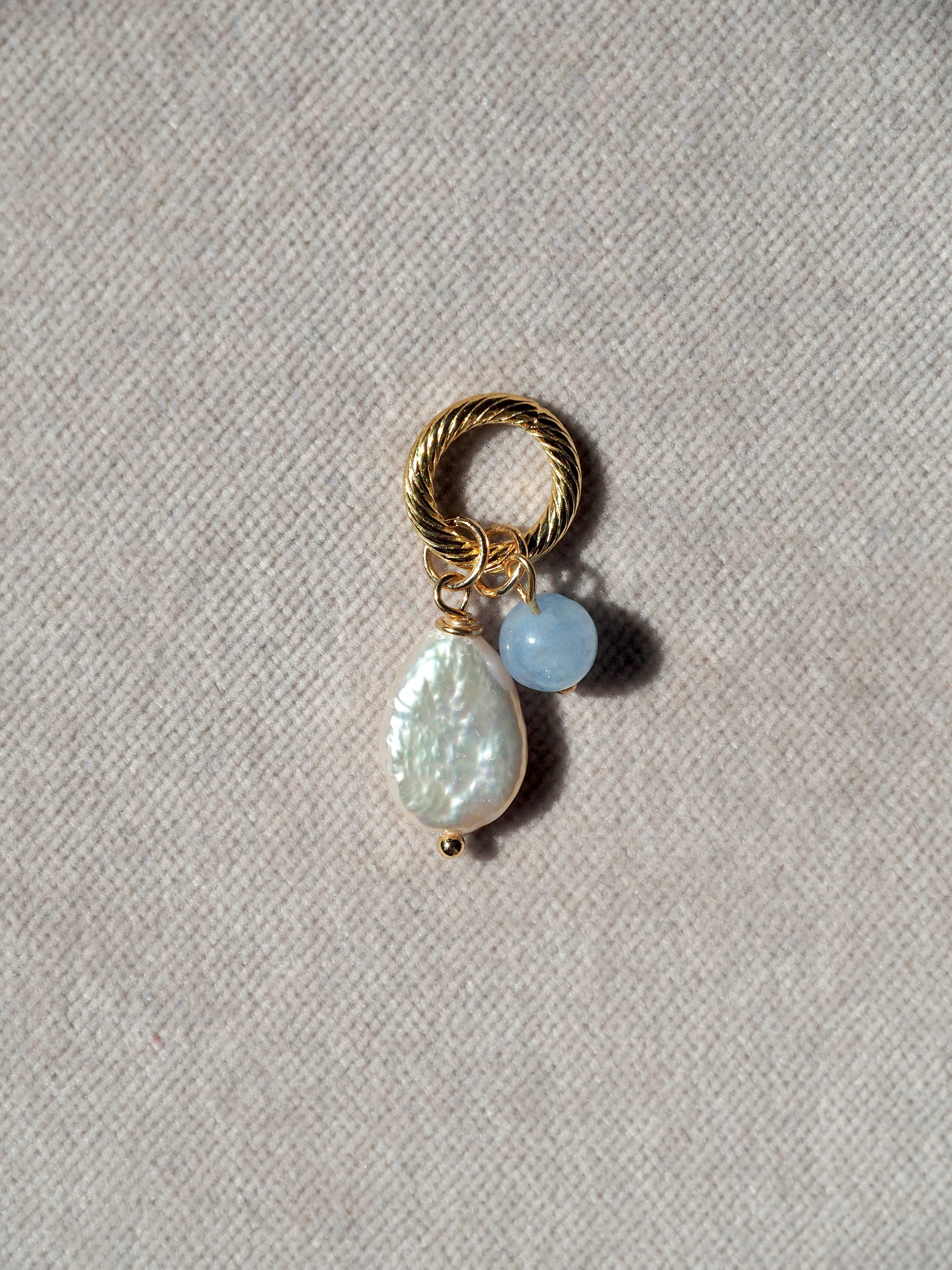 Charm Tivoli pearl