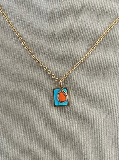 Collier à breloques bleue et orange