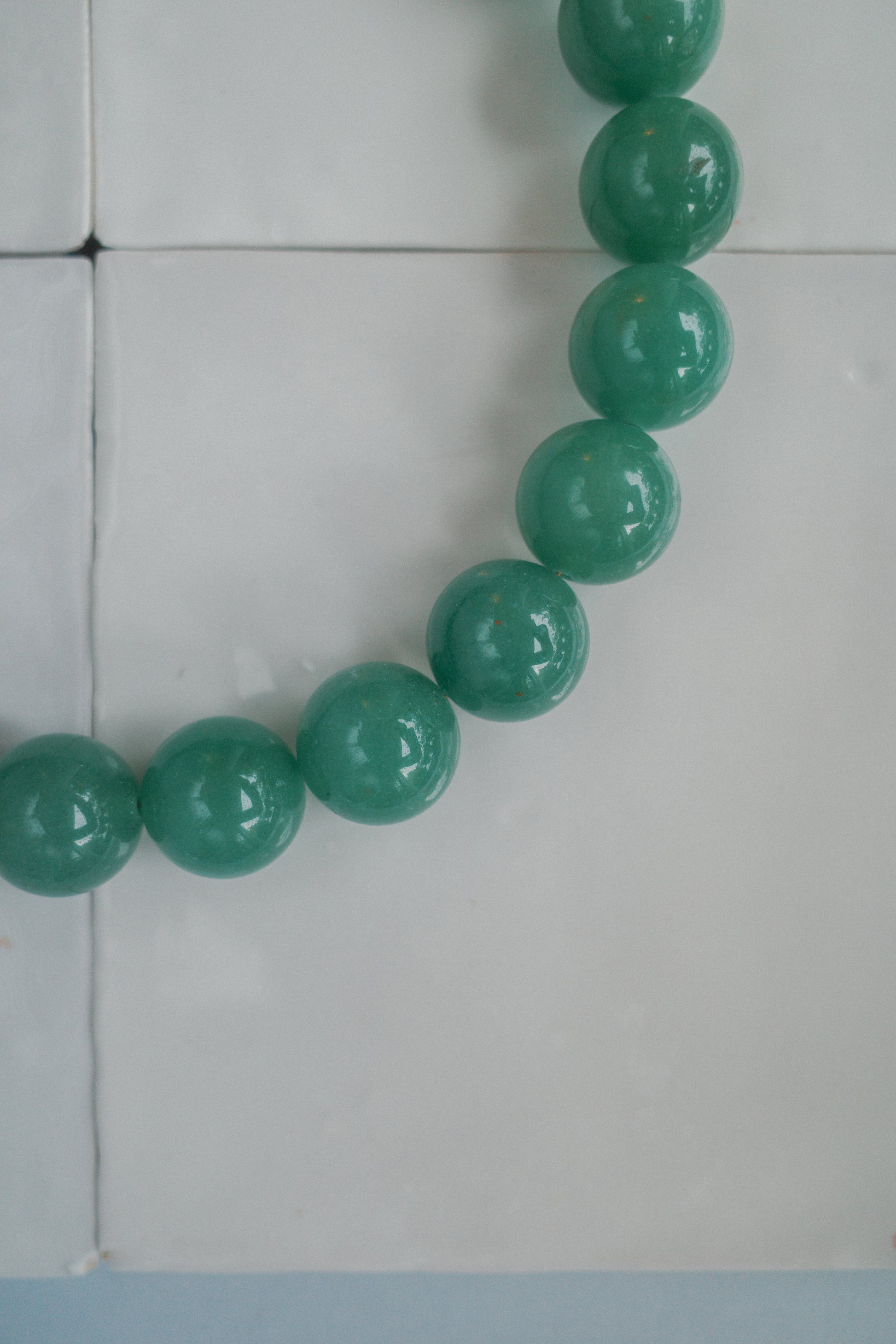 Collier Cosmos Aventurine | Ras de cou de perles sphères vertes