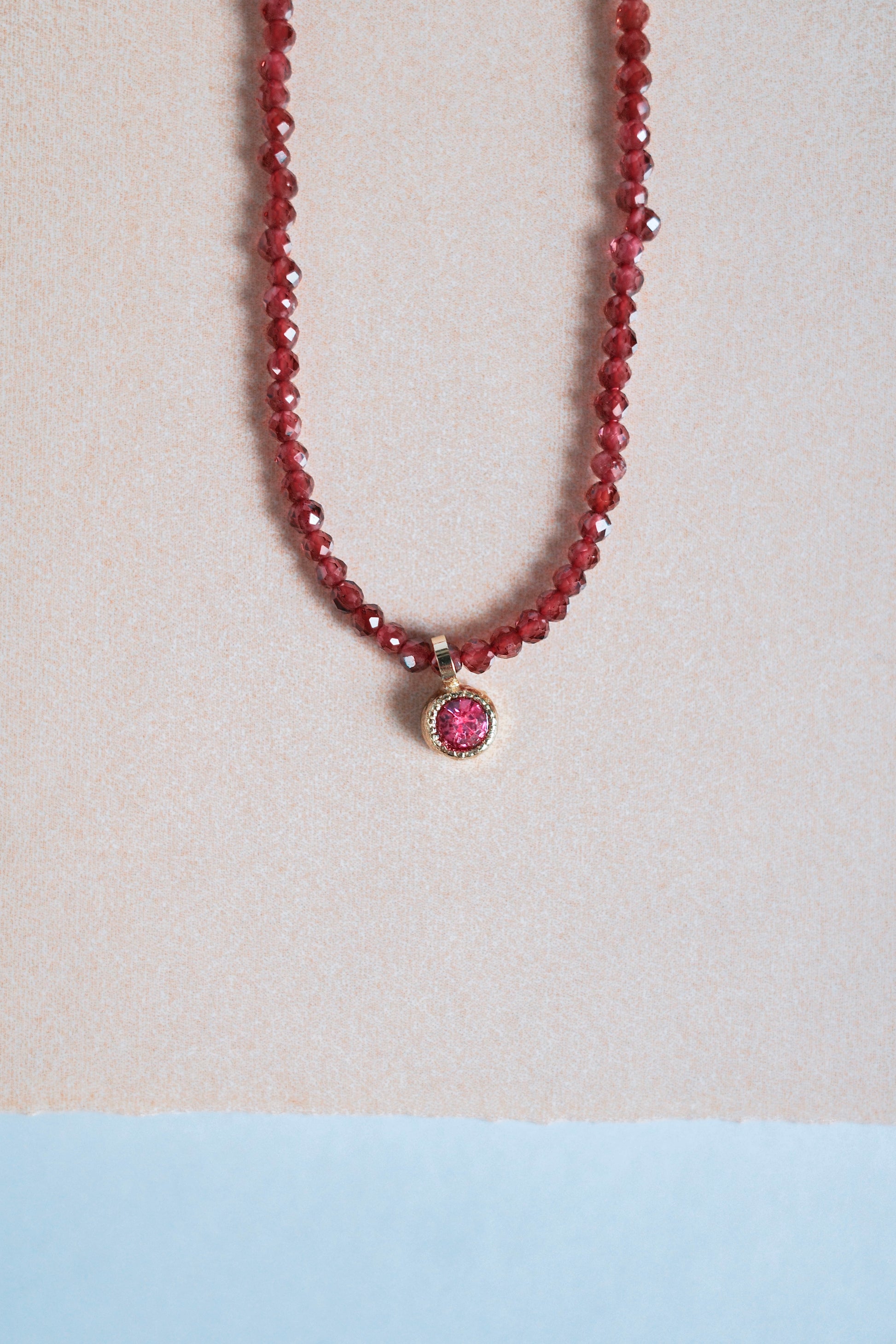 Aurore necklace, burgundy