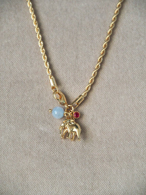 Collier breloque éléphant élégant discret chaine torsadé corde