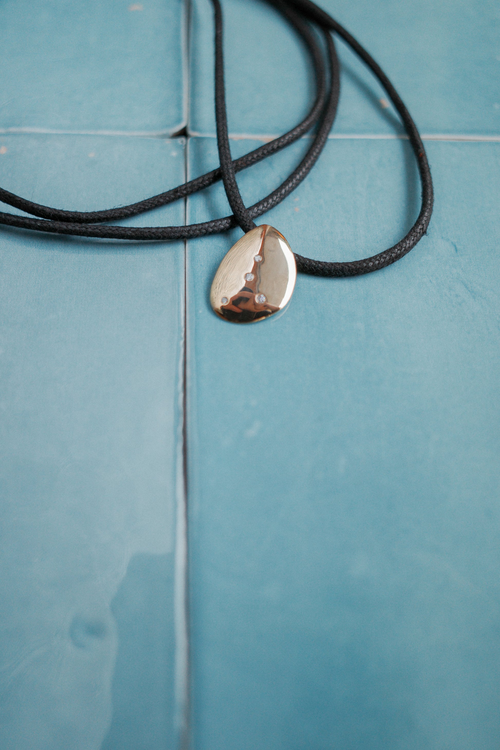 Black Lasso Necklace | 3-micron gold-plated medallion, zircons &amp; cotton cord