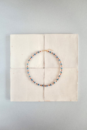 Collier Loïe | Ras de cou fin et délicat en mélange de pierres naturelles